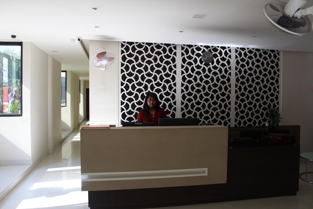 Dibrugarh Club House Hotel Exterior photo